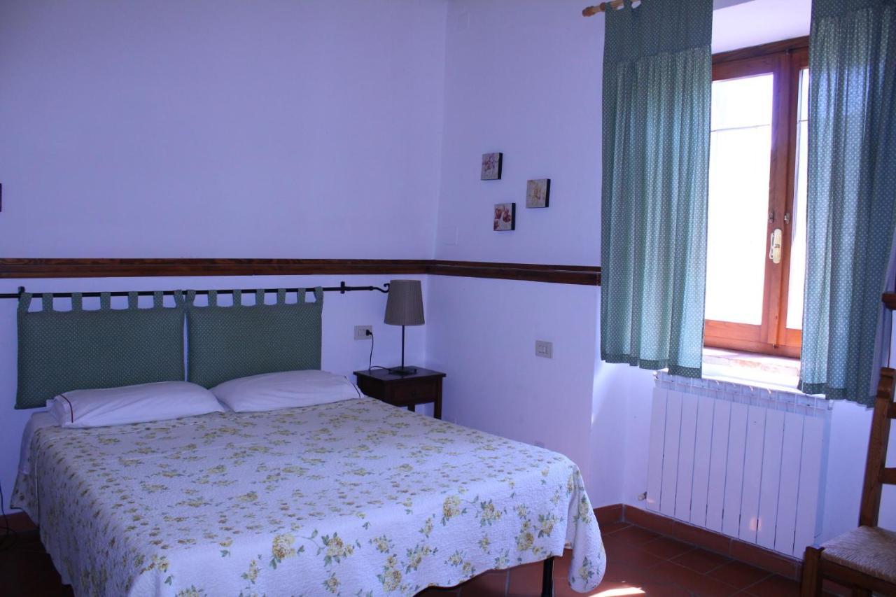 Bed and Breakfast Il Casolare Penna Exterior foto